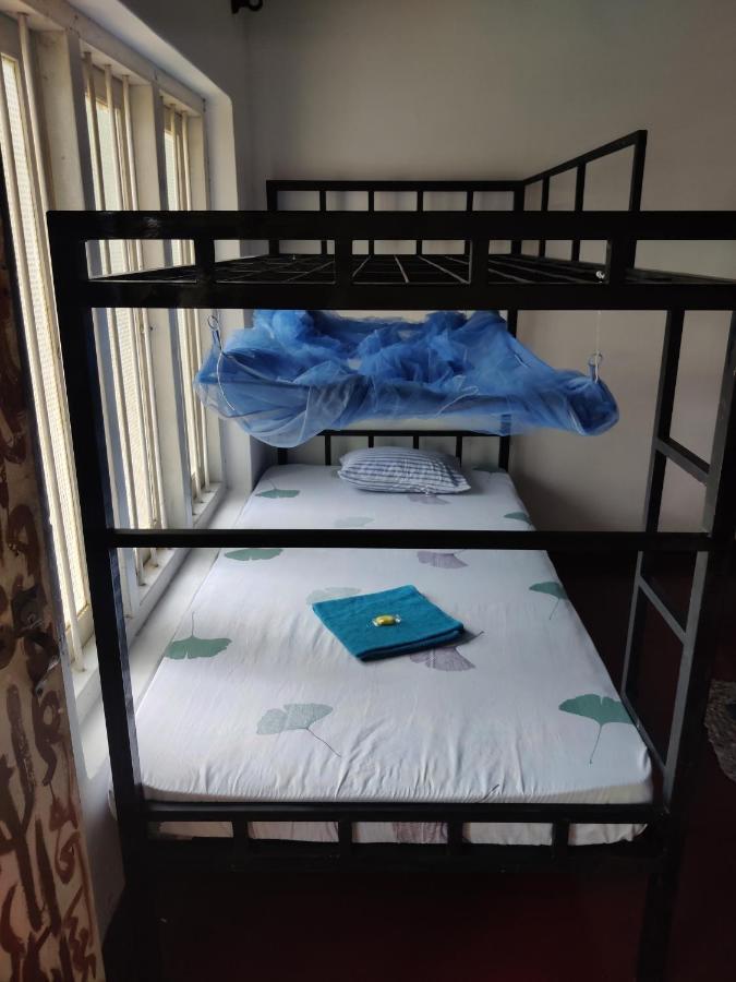 Catch The Ella Train Hostel Канді Екстер'єр фото